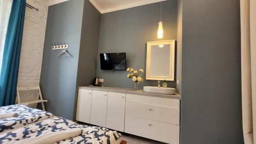 Chmielna 5 Rooms & Apartments, Варшава (фото 9)