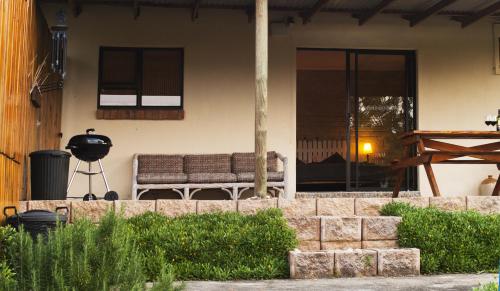 شرفة/ تراس, Cliffhanger Cottages in فانتوم إيكرز