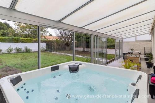 Maison avec jacuzzi