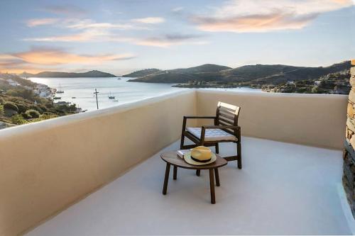 Villa Faros Vourkari Kea with private pool and stunning views