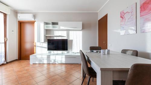 Italianway - Piazza Alboreto 72, Rozzano - Apartment