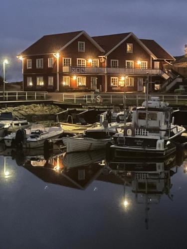 外部景觀, Resö Hamnmagasin vandrarhem (Reso Hamnmagasin vandrarhem) in 雷索