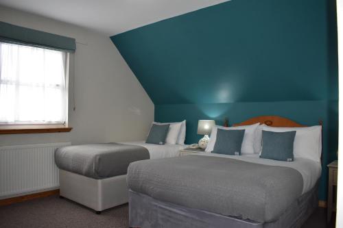 1 double bed