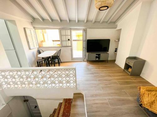 Beautiful Top Floor & Terrasse (Beach 1' walk), Nicea (zdjęcie 11)
