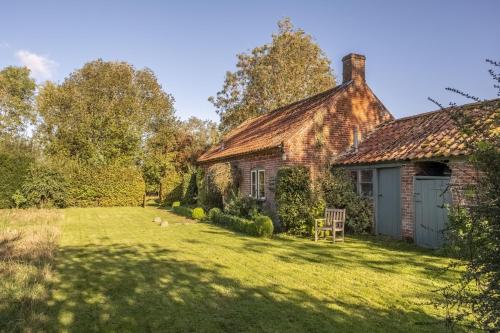 Hotelli välisilme, Acorn Cottage in Oulton