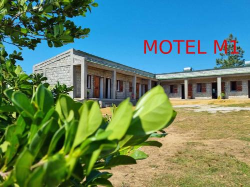 MOTEL M1, Manantenina