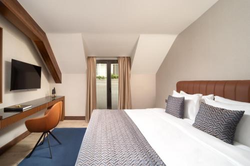 room detail thumbnail 0