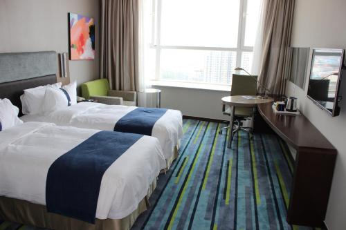 Holiday Inn Express Weihai Hi-Tech Zone, an IHG Hotel photo 2