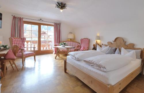504142768 Hotel Maier zum Kirschner