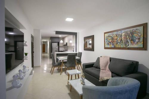 Acogedor y cómodo apto en La Floresta, Medellín