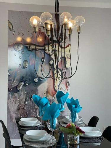 Berg Messe OG, 2 Zimmer, Homeoffice, W-Lan in Bergisch Gladbach