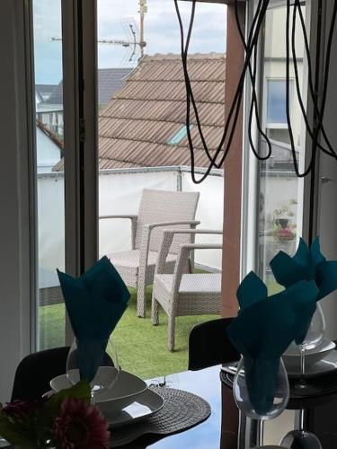 Berg Messe OG, 2 Zimmer, Homeoffice, W-Lan in Bergisch Gladbach