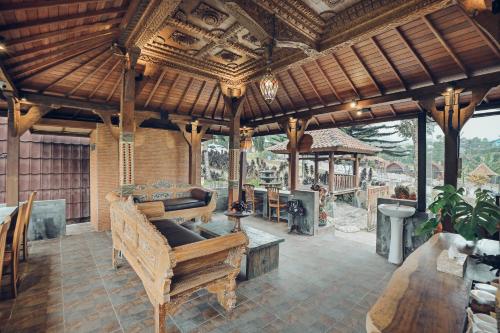 Restaurant, Tunjung Sari Villa Bedugul in Bedugul