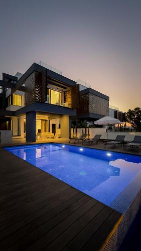 Sunrise Beachfront Villas - Villa 3