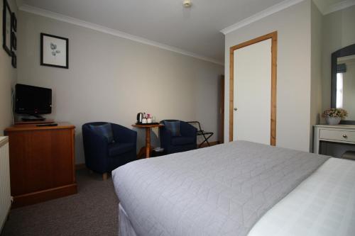 1 double bed