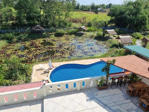 Bua Daeng Homestay Resort - 수영장