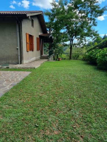 Kert, Villetta con ampio giardino in Vernio