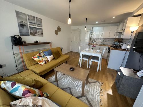 Stoke Newington Deluxe Flat, London