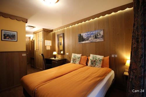 Hotel Meynet - image 13