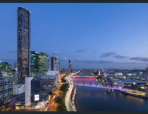 Heart of Brisbane's CBD high-level river views