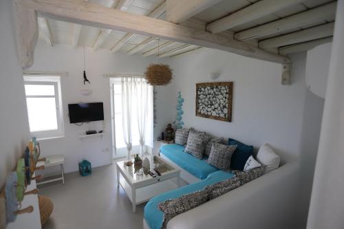 Villa Princess 1 4Bed with Pool Panormos Beach - Tap to explore photos