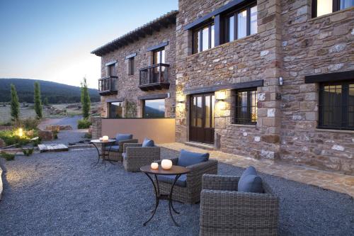 Kert, Hotel Mas De Cebrian in Puertomingalvo