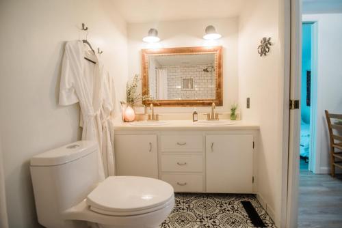 The Flat a Wanderlust Abodes property in Central Lake, USA