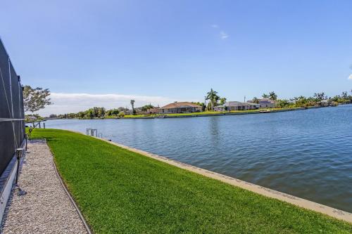 BRAND NEW Paradise with never ending Sunsets - Villa Chillax N Sunsets - Roelens Vacations - image 10