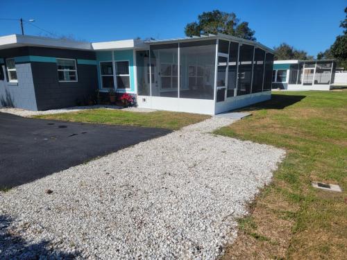 Camp St. Cabanas Unit 4 in Tavares, USA