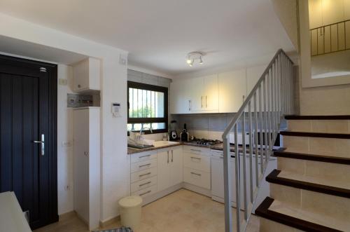 ห้องครัว, ATENES 12 in ลาตอเร เบยา