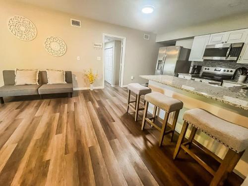 L1 · Serenity Comfort near Lakeland Airport.Golf Club in Lakeland, USA