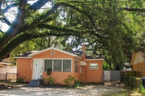 RIO1 · Comfortable 3Bd near RiverWalk/Airport-Zoo Tampa in Tampa, USA
