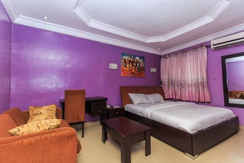 1 queen bed