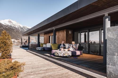 Rõdu/terrass, Anthony's Life & Style Hotel - inklusive Sommerkarte PREMIUM in Sankt Anton am Arlberg