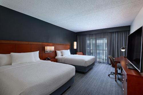Courtyard by Marriott Dallas Plano Parkway at Preston Road - image 6