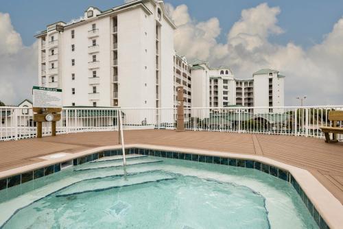 Resort on Cocoa Beach by VRI resorts