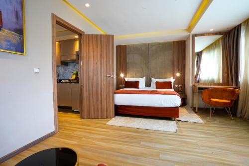Executive Suite image 9