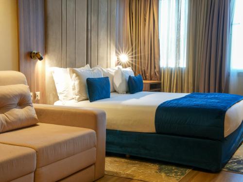 Deluxe Suite image 1
