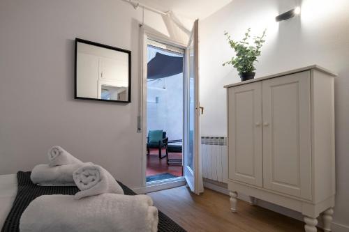 Three-Bedroom Apartment image 7
