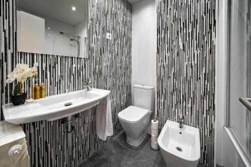 Three-Bedroom Apartment image 2