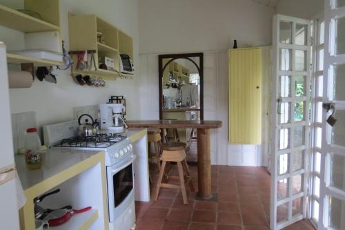 Kitchen, Apartamento Karibu in Quepos