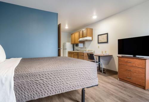 Extended Stay America Select Suites - Fort Myers in Fort Myers City Center