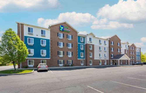 . Extended Stay America Select Suites - Akron - South