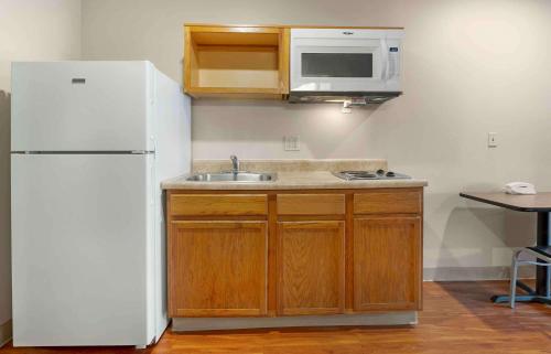 Extended Stay America Select Suites - Cincinnati - Florence - Airport - image 6