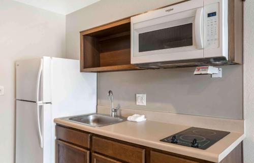 Extended Stay America Suites - Charlotte - Northlake