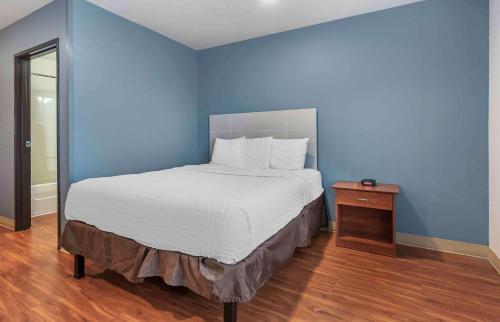 WoodSpring Suites Gainesville - image 13
