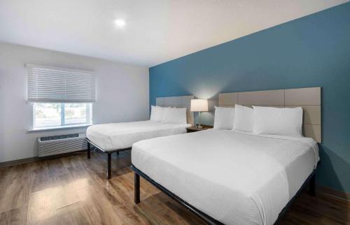 2 queen beds
