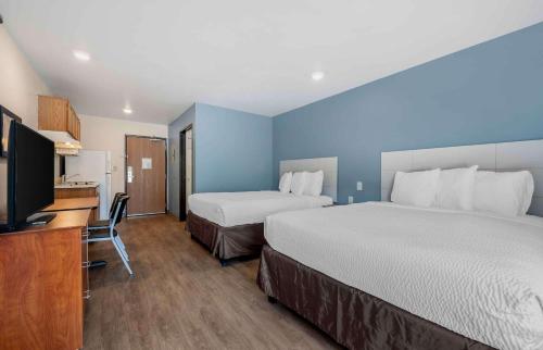 1 queen bed