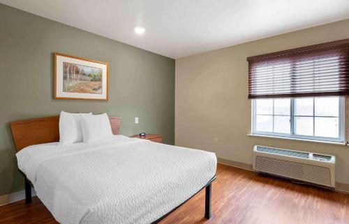 Extended Stay America Select Suites - Wichita - Airport