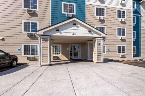 Extended Stay America Select Suites - Oklahoma City - Southeast in Moore, USA